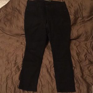 Black straight leg/skinny jeans